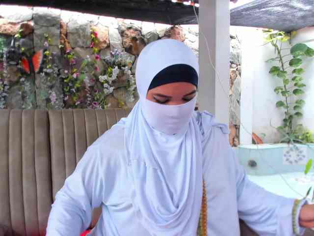 FalakYasin webcam