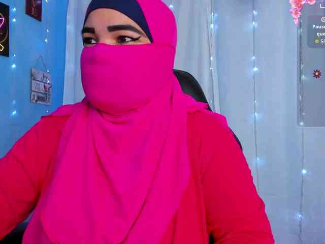 FalakYasin webcam