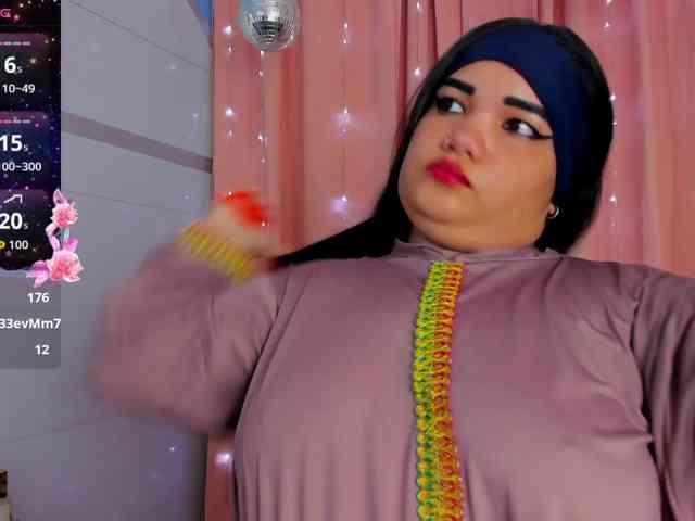 FalakYasin webcam