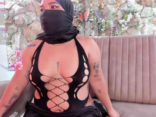 FalakYasin webcam