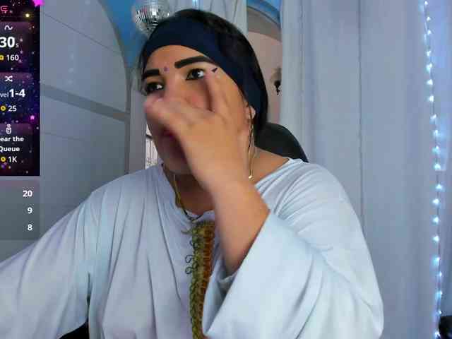 FalakYasin webcam