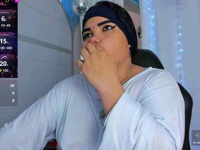 FalakYasin webcam