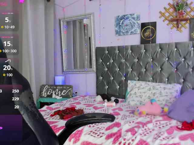 FalakYasin webcam