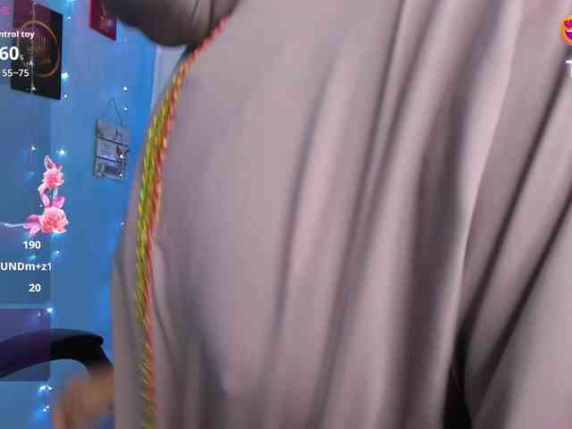 FalakYasin webcam