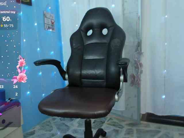 FalakYasin webcam