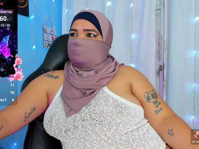 FalakYasin webcam