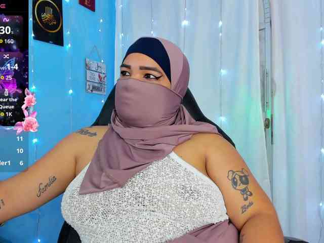 FalakYasin webcam