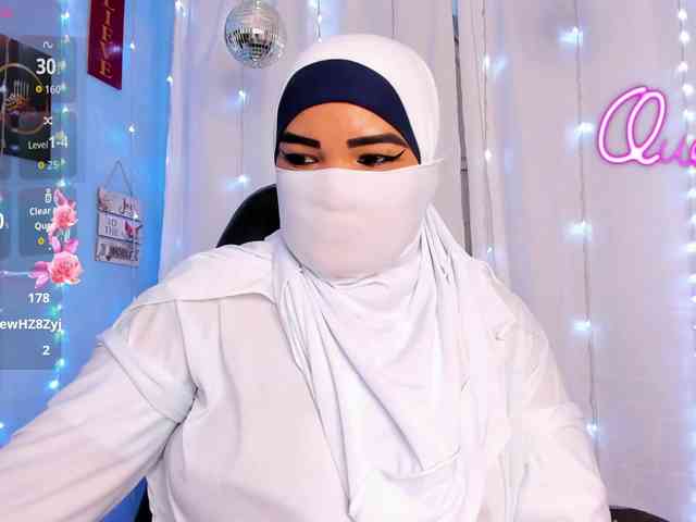 FalakYasin webcam