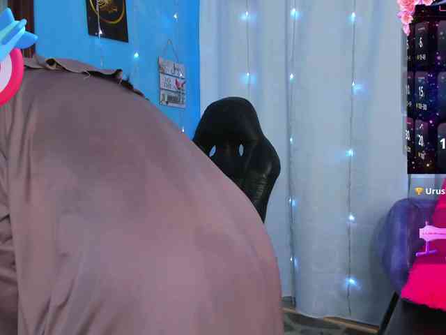FalakYasin webcam