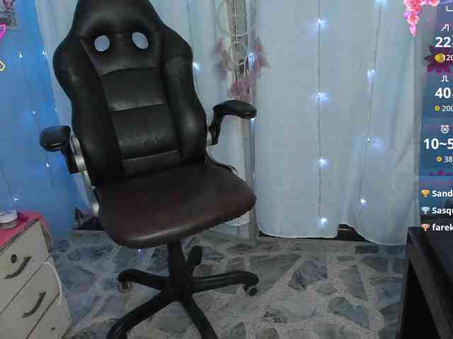 FalakYasin webcam