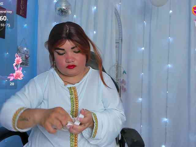 FalakYasin webcam