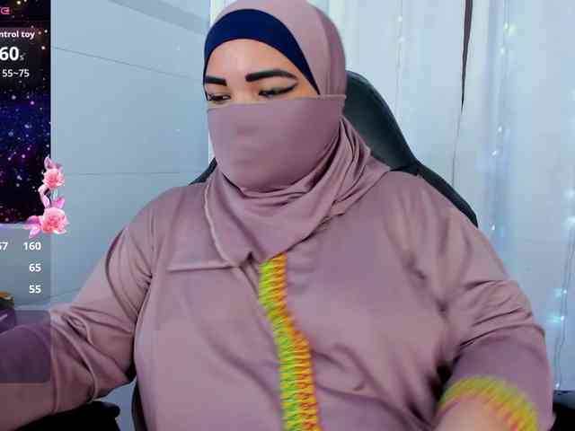 FalakYasin webcam