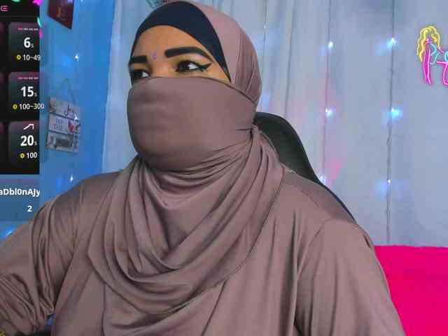 FalakYasin webcam