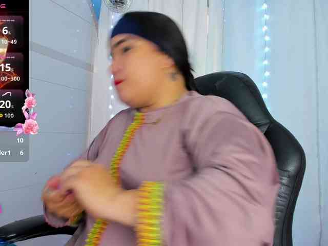 FalakYasin webcam