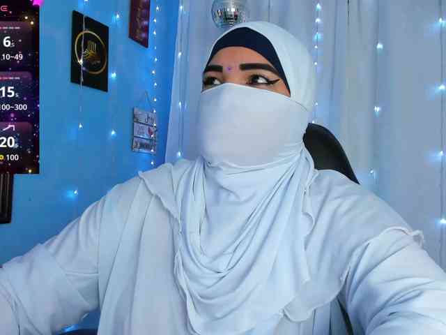 FalakYasin webcam
