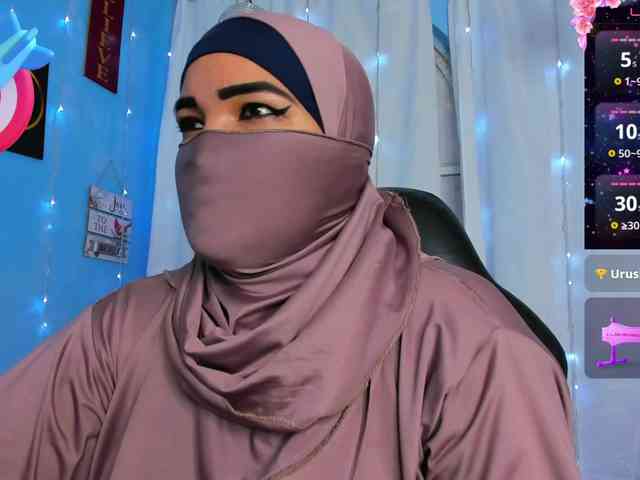 FalakYasin webcam