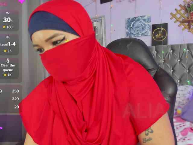 FalakYasin webcam