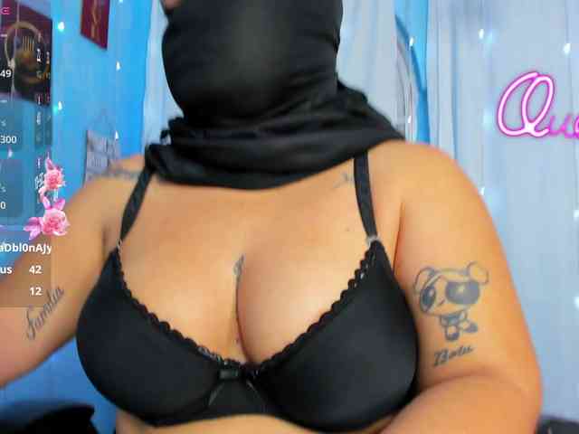FalakYasin webcam