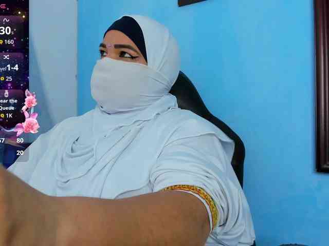 FalakYasin webcam