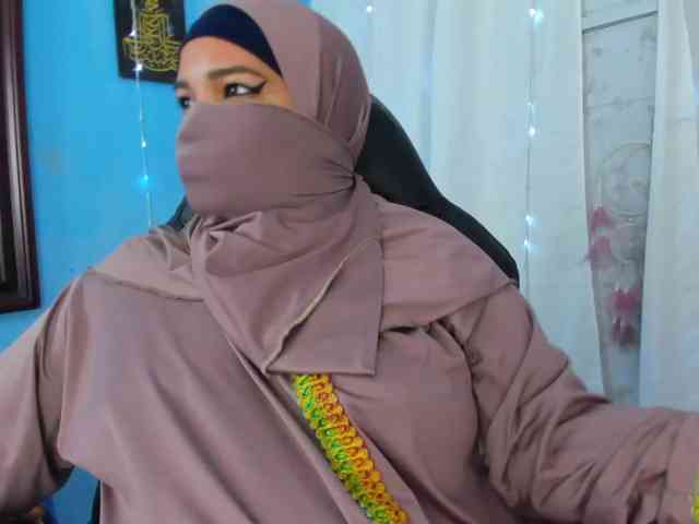 FalakYasin webcam