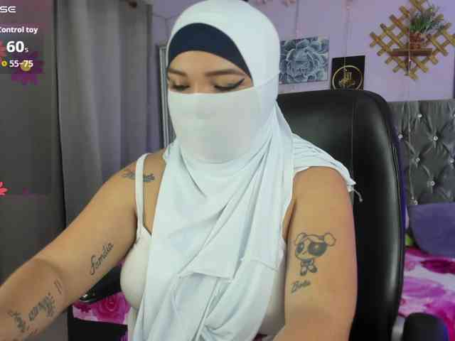 FalakYasin webcam