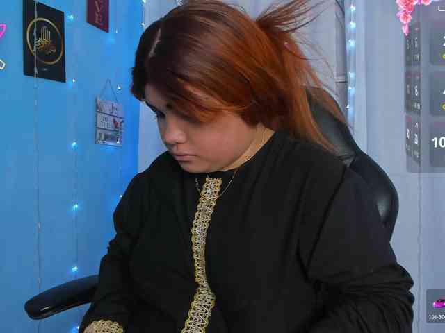 FalakYasin webcam