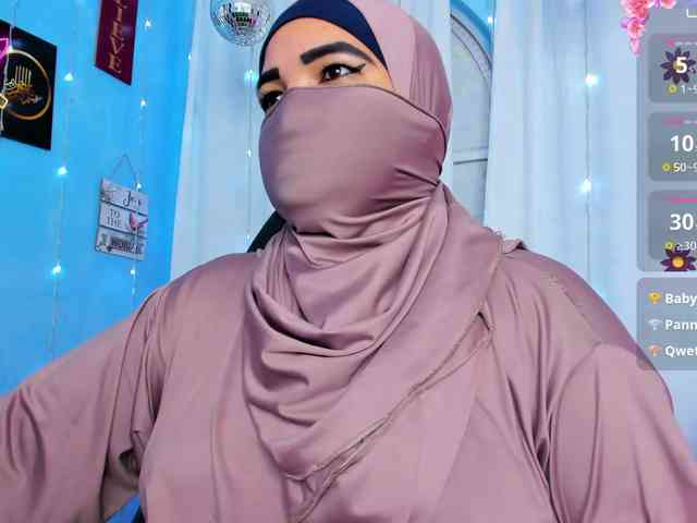 FalakYasin webcam