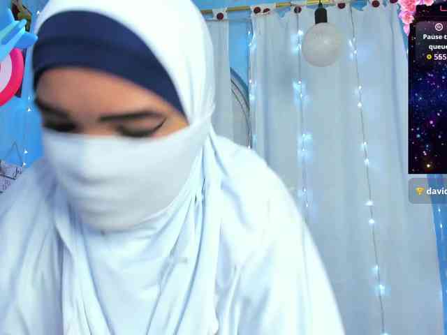 FalakYasin webcam