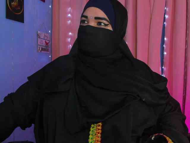 FalakYasin webcam