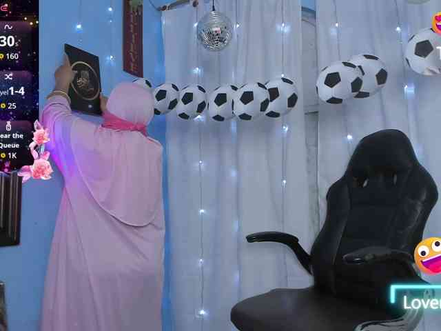 FalakYasin webcam