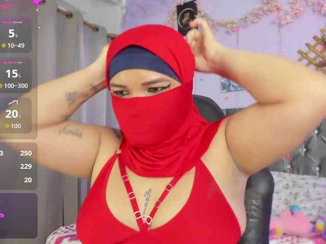 FalakYasin webcam