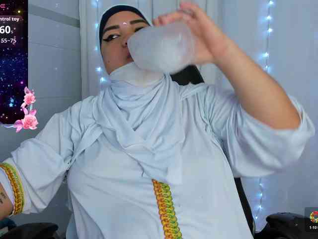 FalakYasin webcam