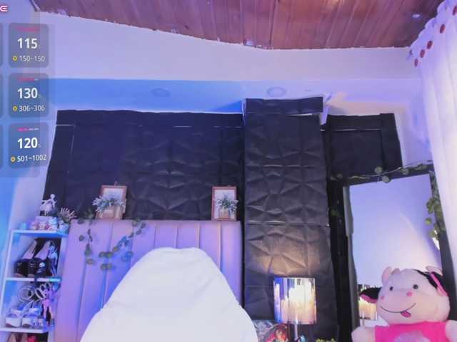 hellenbunnyx live cam on BongaCams