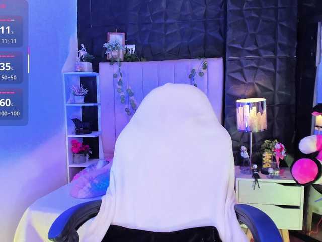hellenbunnyx live cam on BongaCams