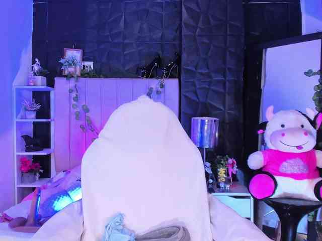 hellenbunnyx webcam