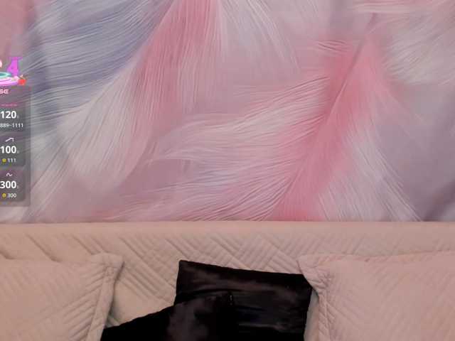Modelfox live cam on BongaCams