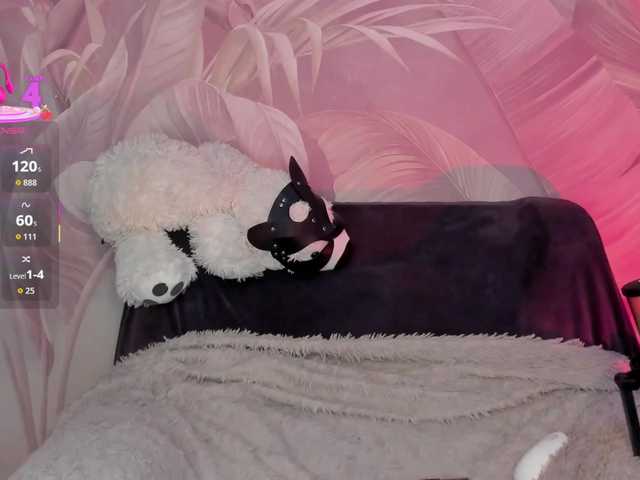 Modelfox live cam on BongaCams