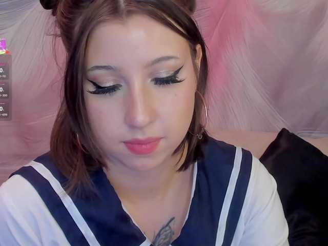 Modelfox live cam on BongaCams