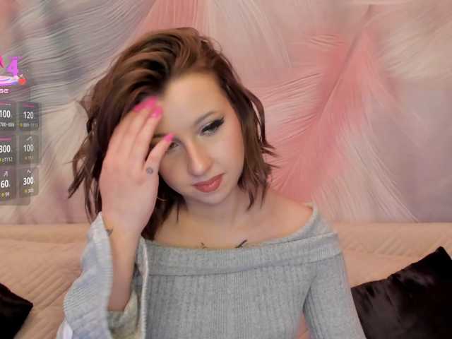Modelfox live cam on BongaCams