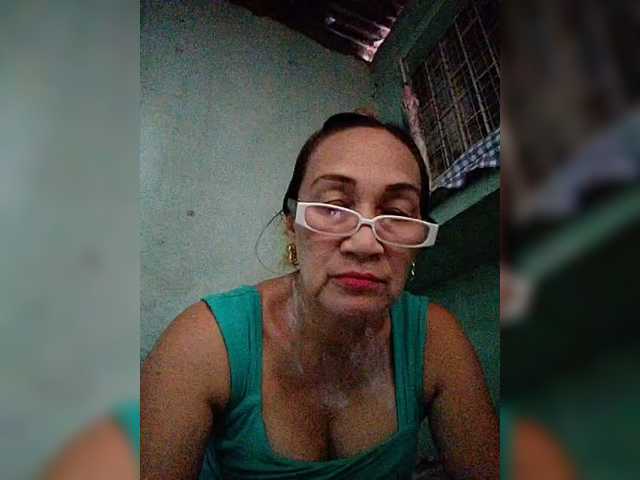 cherrywhite03 live cam on BongaCams
