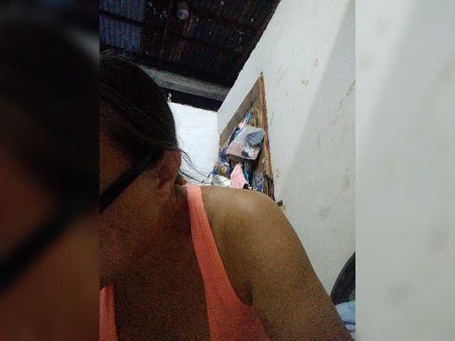 cherrywhite03 live webcam show