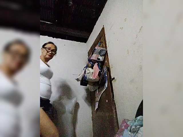 cherrywhite03 live webcam show