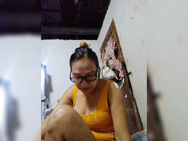 cherrywhite03 live cam on BongaCams