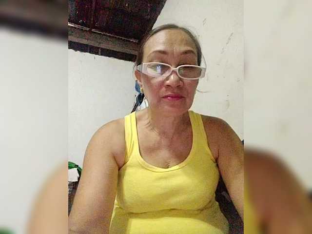 cherrywhite03's BongaCams show and profile