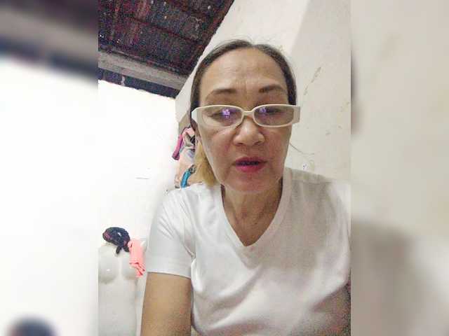 cherrywhite03 live cam on BongaCams