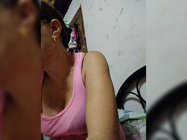 cherrywhite03 live cam on BongaCams