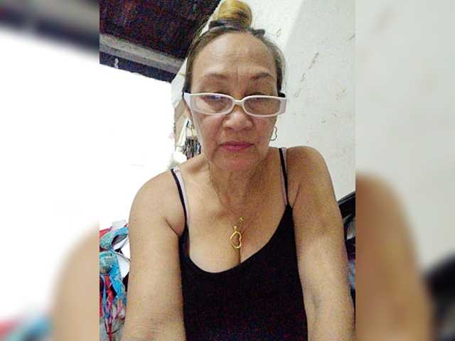 cherrywhite03 live cam on BongaCams