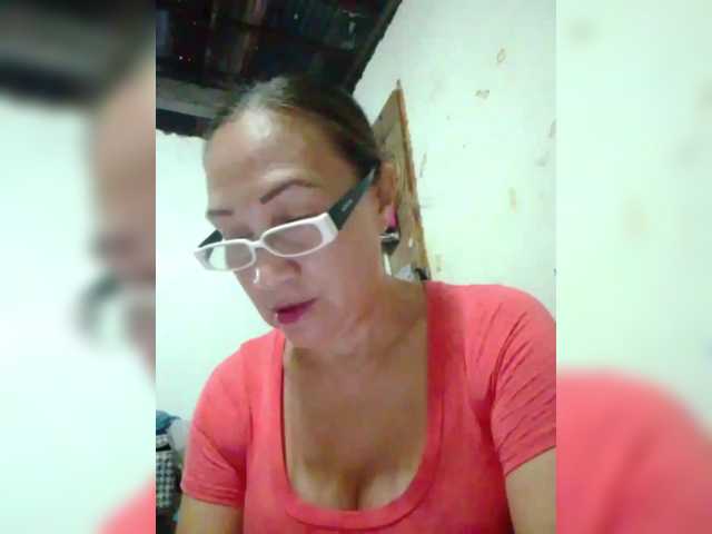 cherrywhite03 live cam on BongaCams