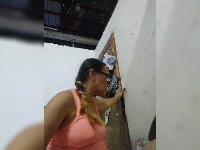 cherrywhite03 live cam on BongaCams