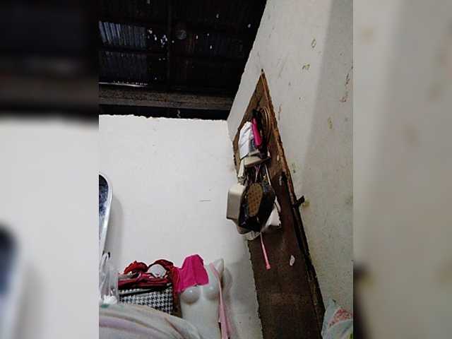 cherrywhite03 live cam on BongaCams